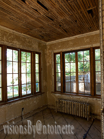 P9028892