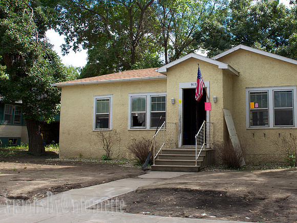 P9029344
