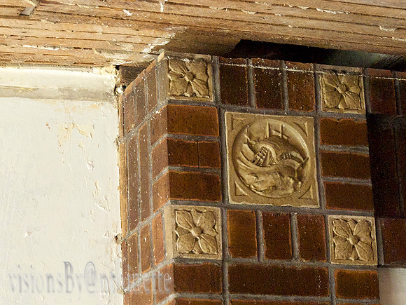 P9028910