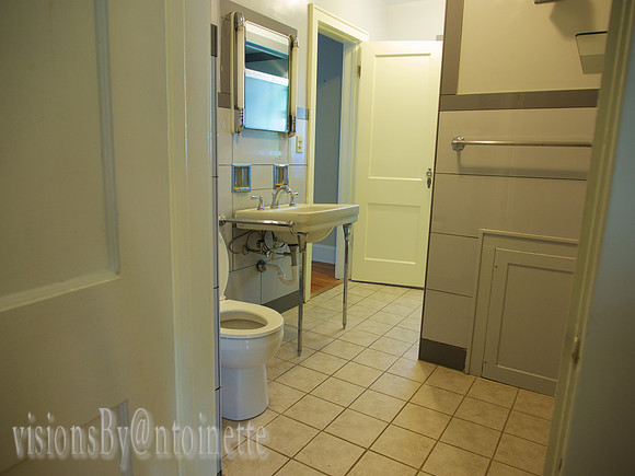 Master bedroom bath